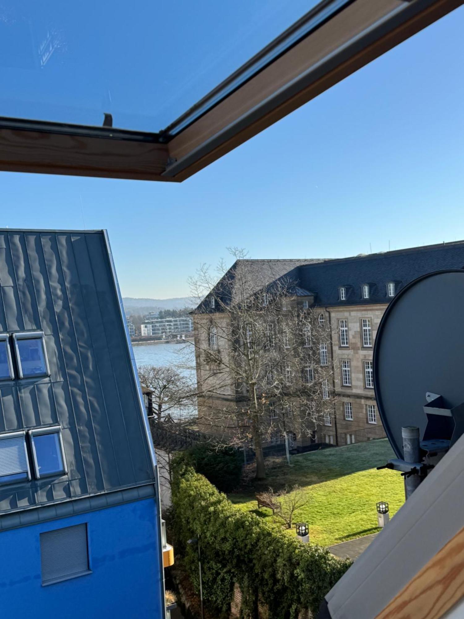 City Apartments Am Rhein Бон Екстериор снимка